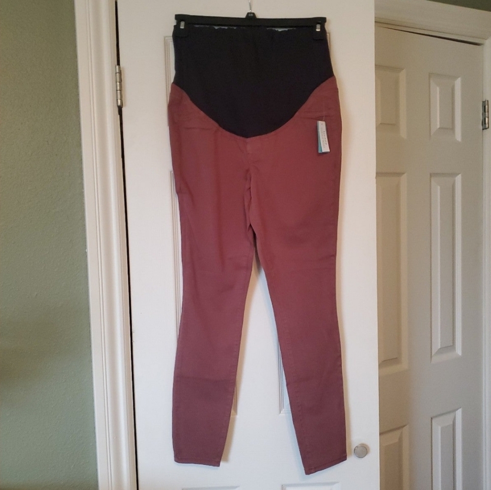 Maurices Maternity XS Short Colored Denim Jeggings NEW